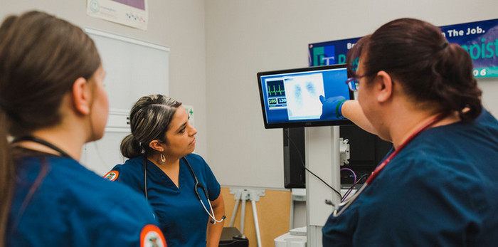 Respiratory Therapy Students analyze lung scan