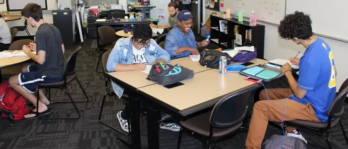 students-gather-to-study-at-the-academic-resource-center